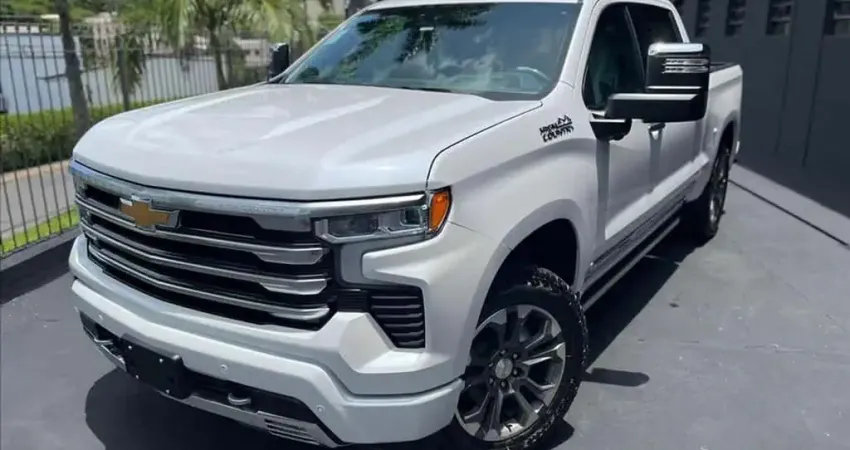Chevrolet Silverado 2025 5.3 v8 gasolina 1500 high country 4x4 automático