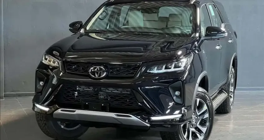 Toyota Hilux sw4 2025 2.8 d-4d turbo diesel diamond 7l 4x4 automático