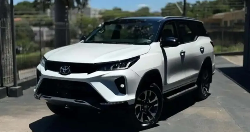 Toyota Hilux sw4 2025 2.8 d-4d turbo diesel diamond 7l 4x4 automático