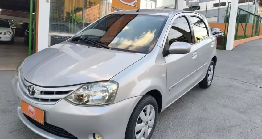 TOYOTA Etios Hatch 1.3 16V 4P FLEX XS