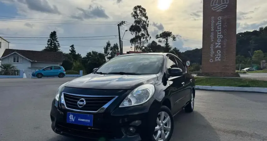 Nissan VERSA SL 1.6 16V Flex Fuel 4p Mec.