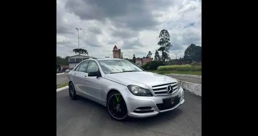 Mercedes-Benz C-200 CGI Avantgarde 1.8 16V 184cv Aut.