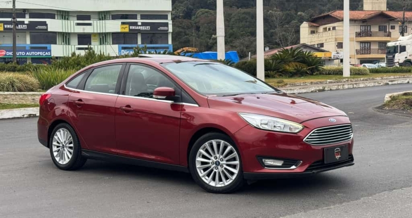 Ford Focus TITA/TITA Plus 2.0  Flex 5p Aut.