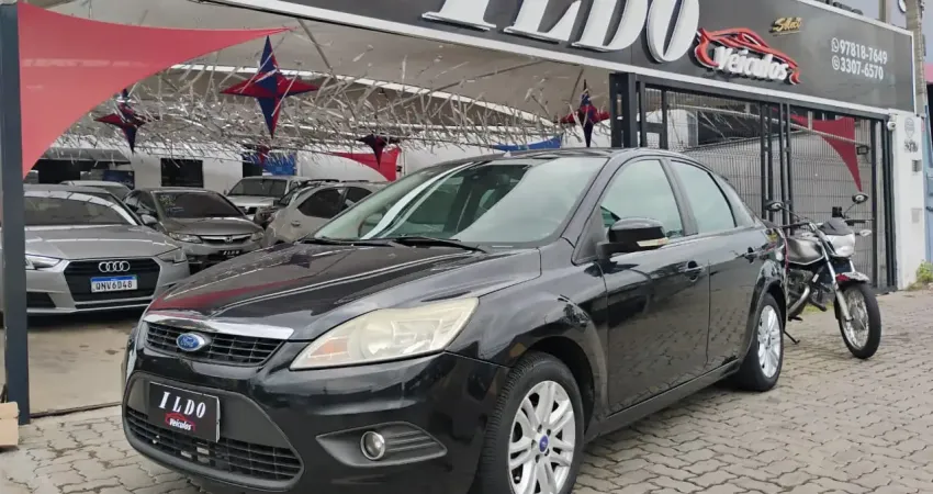 Ford Focus Sedan 2.0