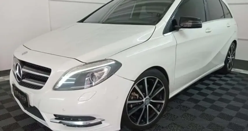 Mercedes-Benz B 200 1.6 SPORT TURBO GASOLINA 4P AUTOMÁTICO