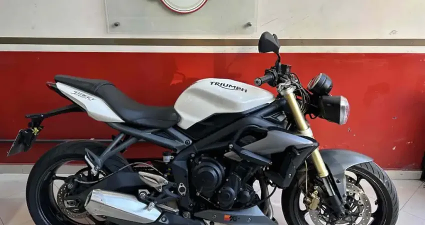 Triumph Street triple 675 2015