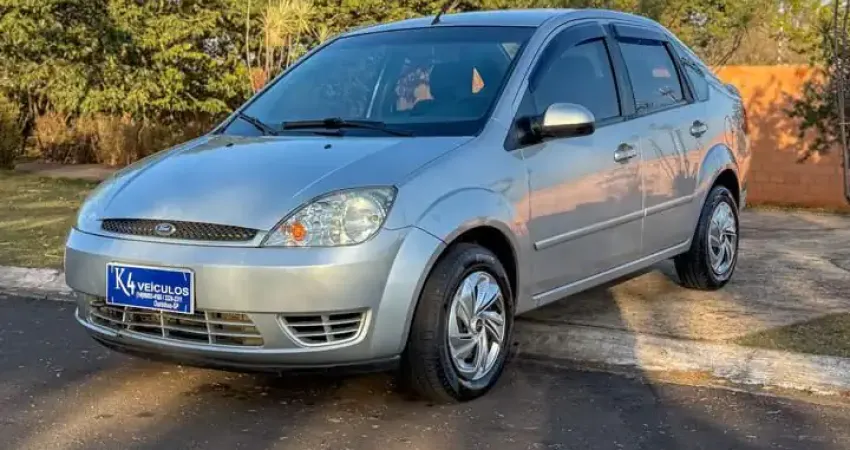 Fiesta Sedan COMPLETO