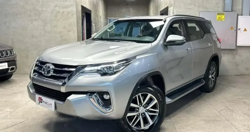 Toyota Hilux sw4 2020 2.8 srx 4x4 7 lugares 16v turbo intercooler diesel 4p automático