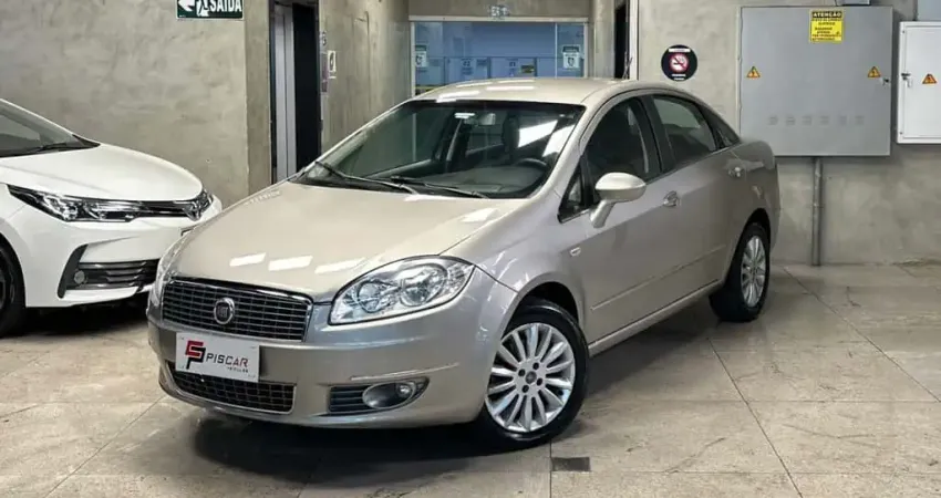 Fiat Linea 2013 1.8 essence 16v flex 4p automatizado