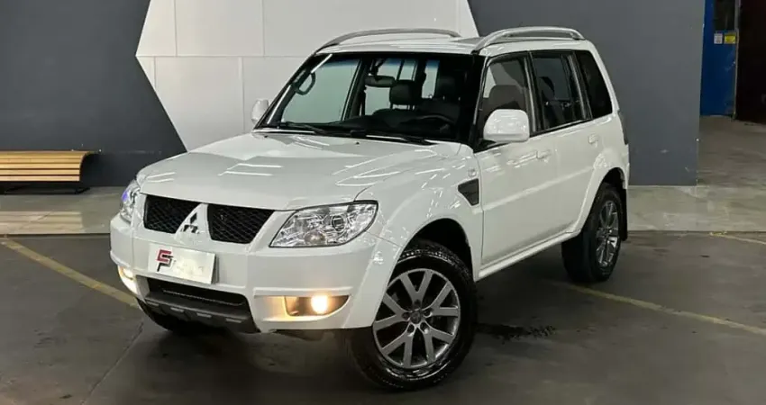 Mitsubishi Pajero tr4 2013 2.0 4x2 16v 140cv flex 4p automático