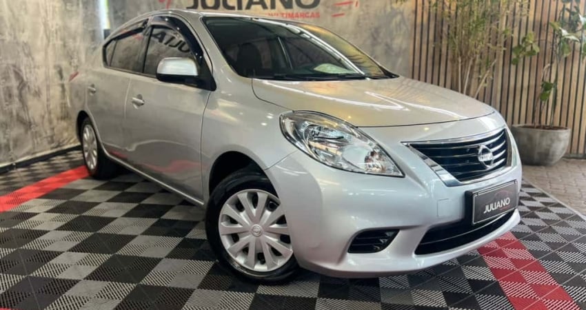 Nissan VERSA SV 1.6 16V Flex Fuel 4p Mec. 2014 Flex