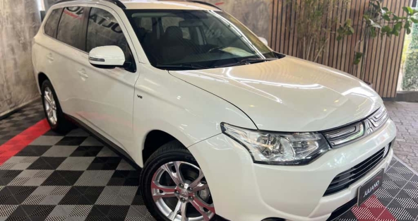 Mitsubishi OUTLANDER 3.0/ GT 3.0 V6 Aut. 2015 Flex