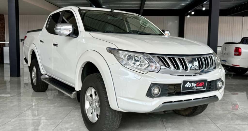 Mitsubishi L200 Triton MITSUBISHI MMC/TRITON SPORT HPE TOP - Branca - 2017/2017