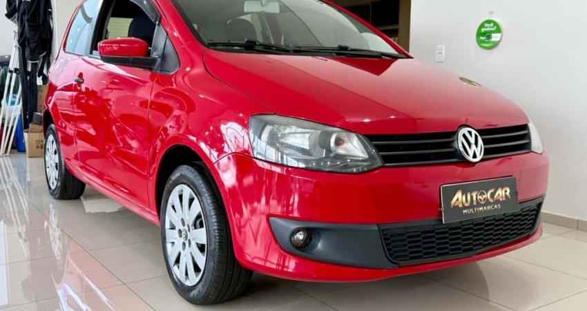 Volkswagen Fox W/ 1.0 GII - Vermelha - 2012/2013
