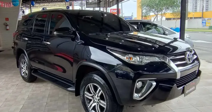 HILUX SW4 SRV 7 LUGARES 2018 IMPECÁVEL A PRONTA ENTREGA!!!