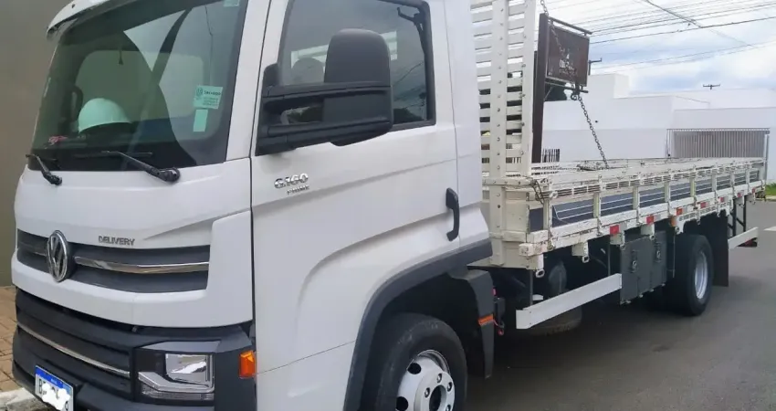 VW DELIVERY 6.160 20 BAIXO KM, CARROCERIA DE MADEIRA, EXCELENTE COMPLETO