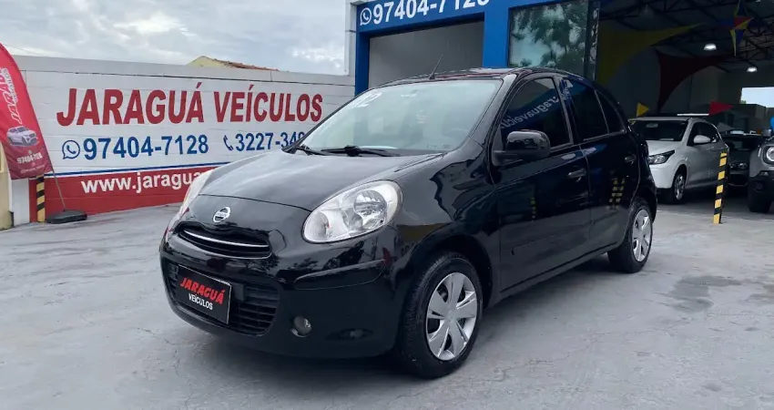 Nissan March S 1.6 Flex 2012