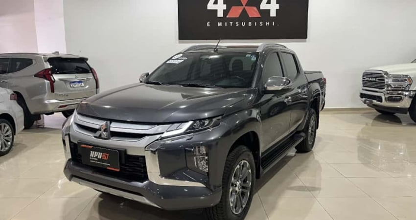 Mitsubishi L200 TRITON 2.4 16V TURBO DIESEL SPORT HPE-S CD 4P 4X4 AUTOMÁTICO