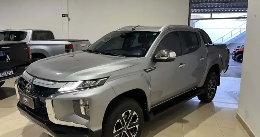 Mitsubishi L200 TRITON 2.4 16V TURBO DIESEL SPORT HPE-S CD 4P 4X4 AUTOMÁTICO
