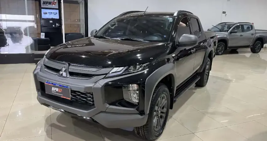 Mitsubishi TRITON 2.4 BITURBO DIESEL CD GLS 4X4 AUTOMÁTICO