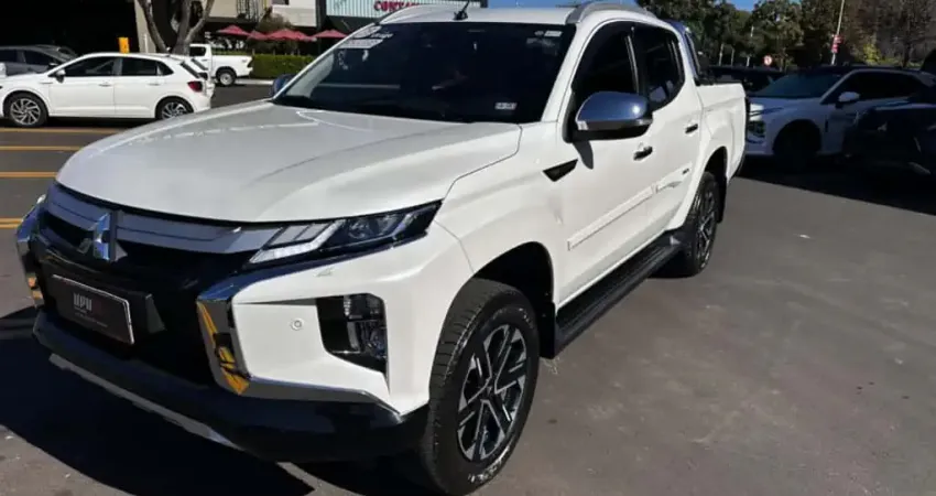 Mitsubishi L200 TRITON 2.4 16V TURBO DIESEL SPORT HPE-S CD 4P 4X4 AUTOMÁTICO