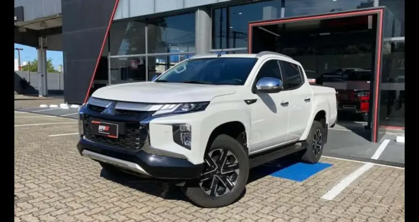 Mitsubishi L200 TRITON 2.4 16V TURBO DIESEL SPORT HPE-S CD 4P 4X4 AUTOMÁTICO