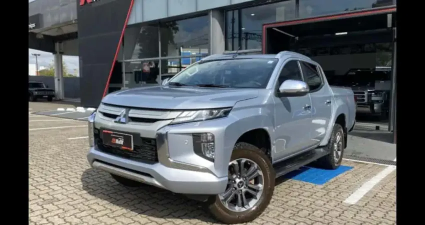 Mitsubishi L200 TRITON 2.4 16V TURBO DIESEL SPORT HPE-S CD 4P 4X4 AUTOMÁTICO