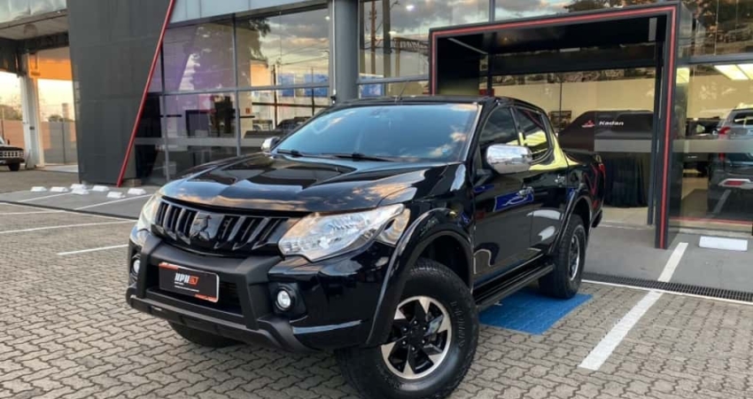 Mitsubishi L200 TRITON 2.4 16V TURBO DIESEL SPORT HPE CD 4P 4X4 AUTOMÁTICO