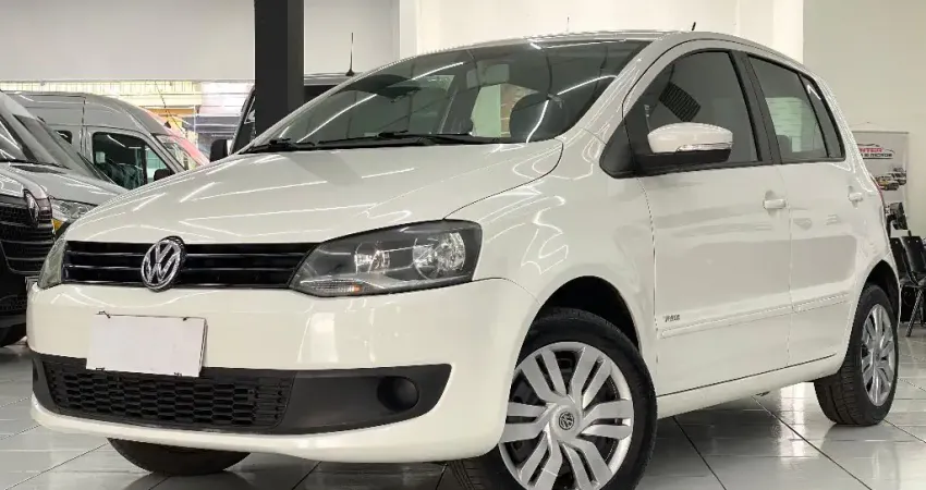 Volkswagen - Fox GII Trend 1.6 8v com comando de som no volante Completo Laudo Aprovado 100%