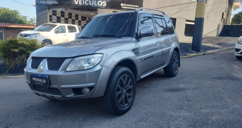  Mitsubishi Pajero TR4 4x4 Flex | Um tanque pronto pra tudo!