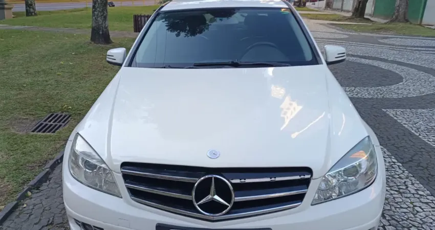 veiculo pra quem procura carro esportivo e que chame atenção.