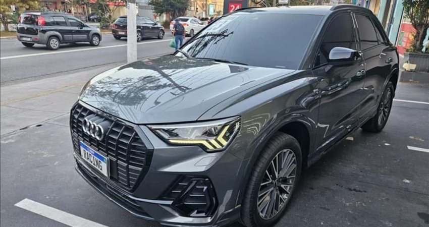 AUDI Q3 2.0 40 TFSI Performance Black Quattro - 2022/2023