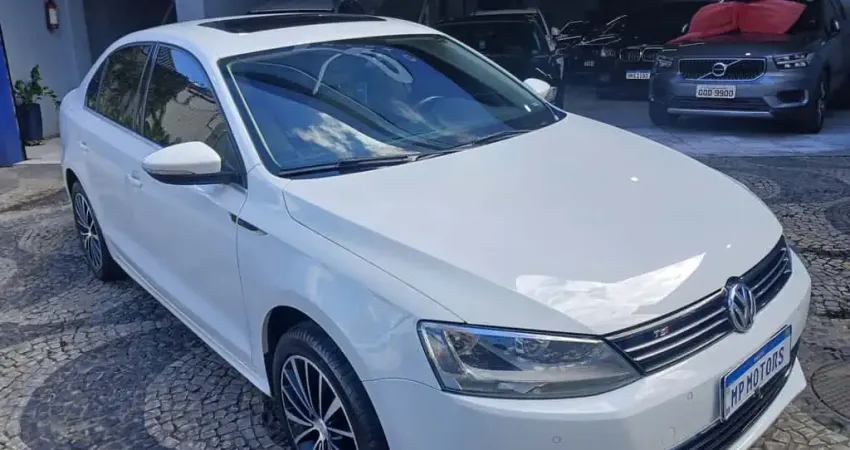 Volkswagen Jetta 2014 2.0 tsi highline 211cv gasolina 4p tiptronic