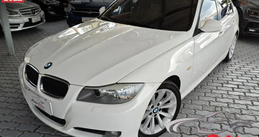 BMW 320i 2.0.  Carro em muito bom estado de conservação. Baixa quilometragem.