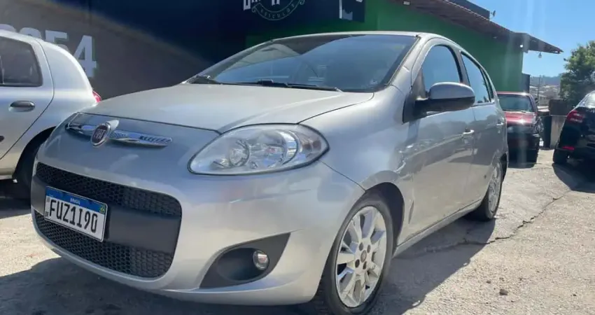 FIAT PALIO ATTRACT 1.4 2015