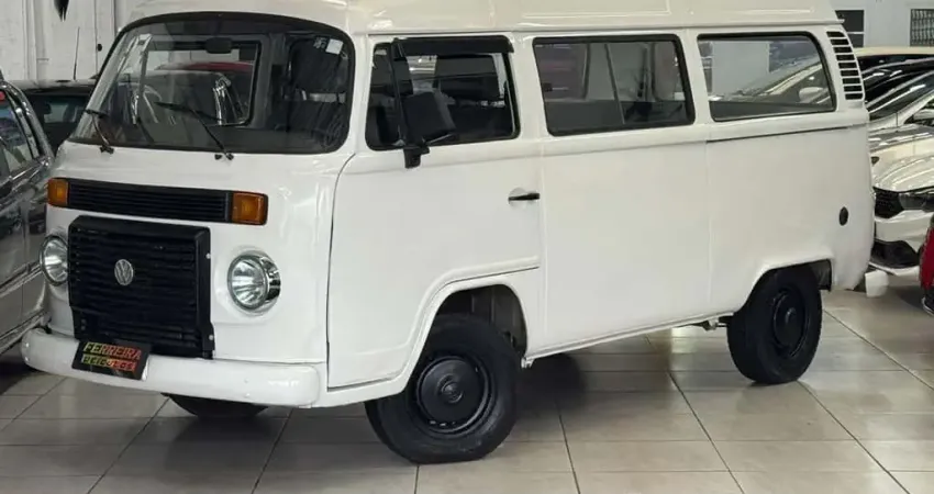 VOLKSWAGEN KOMBI STANDARD 1.4MI 4P 2010