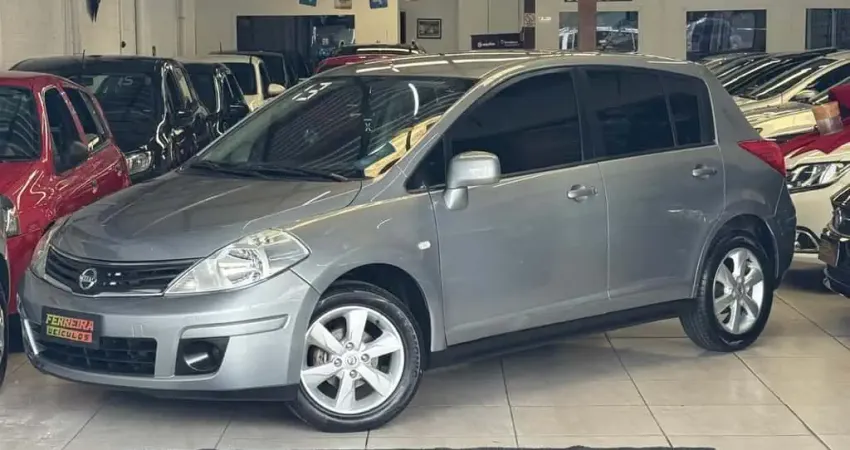 NISSAN NISSAN TIIDA 1.8 S 2013