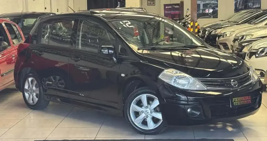 NISSAN TIIDA 1.8 SL 2012