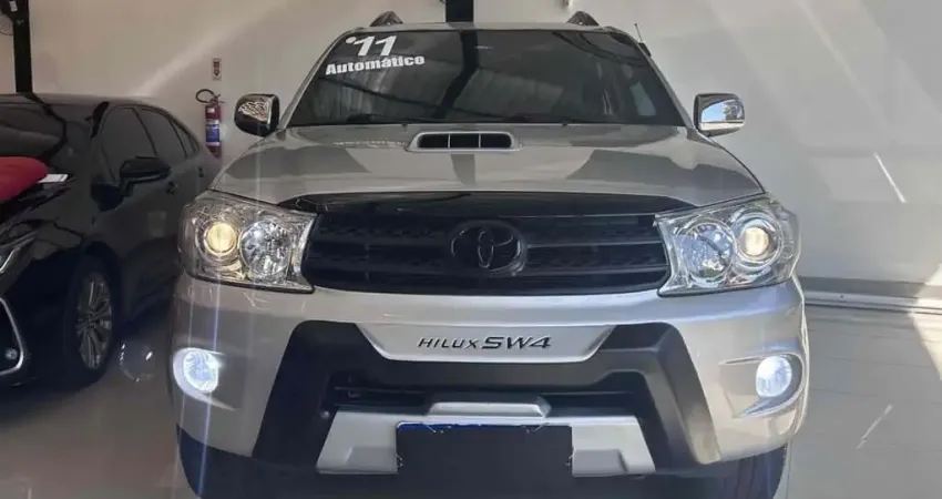 Toyota Hilux sw4 2011 4.0 srv 4x4 v6 24v gasolina 4p automático