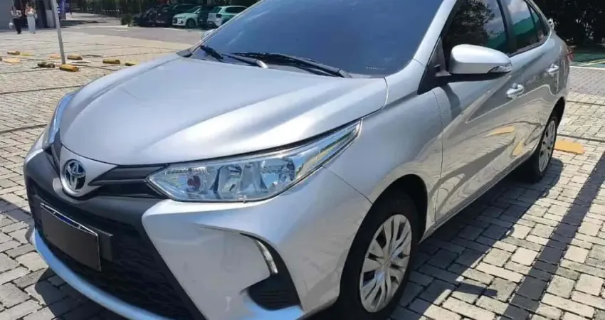 Toyota Yaris 2023 1.5 16v flex sedan xl live multidrive
