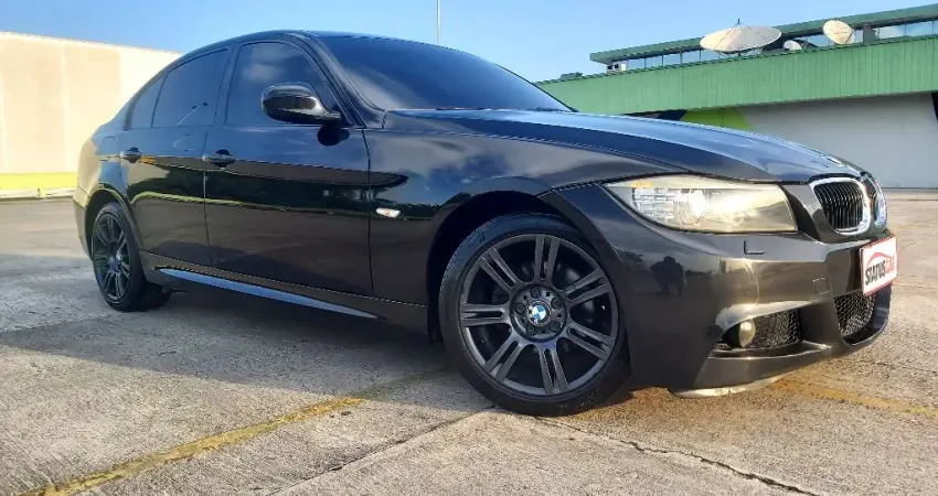 BMW 318i 2012 Sport 2.0 Gasolina