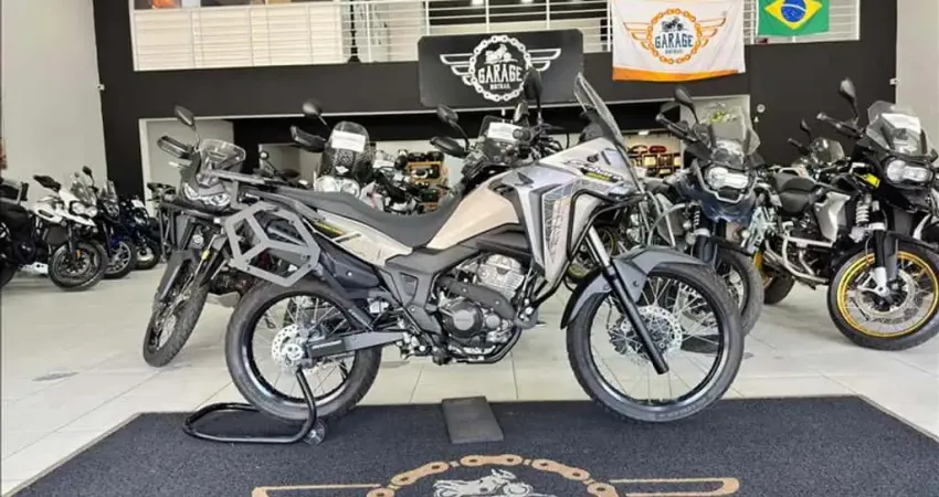 HONDA XRE 300 SAHARA ADVENTURE  - 2024/2025