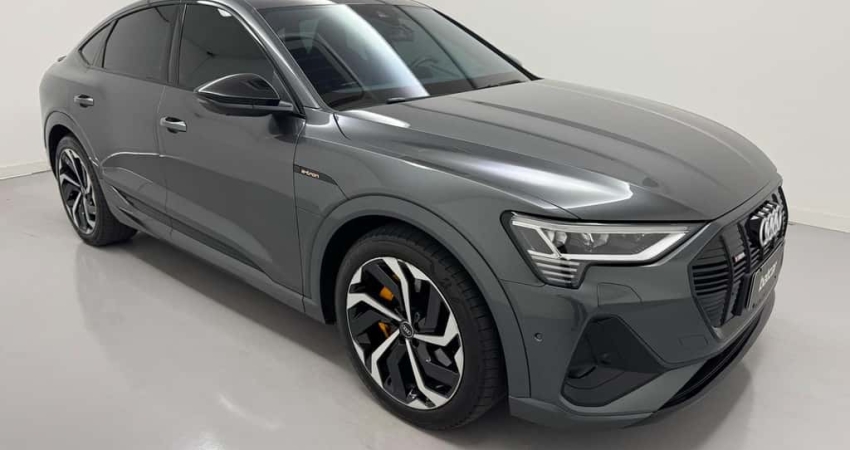 AUDI E-TRON 2022