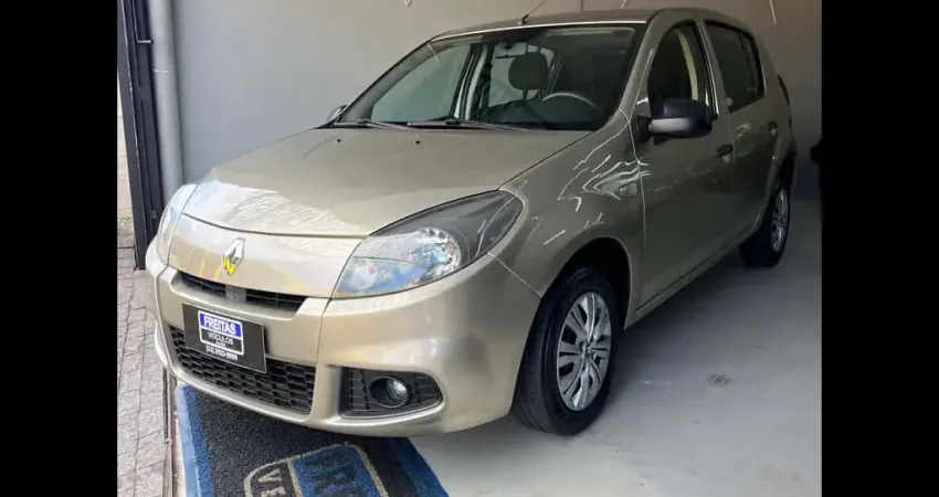 RENAULT SANDERO Authentique Hi-Flex 1.0 16V 5p