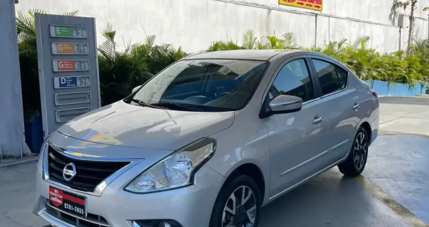 Nissan Versa 1.6 Unique 2016
