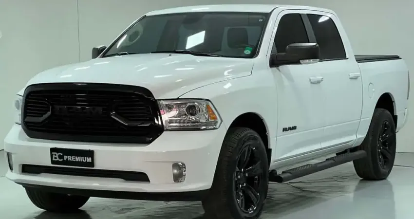 RAM CLASSIC LARAMIE NIGHT ED. 5.7 4X4 Aut.