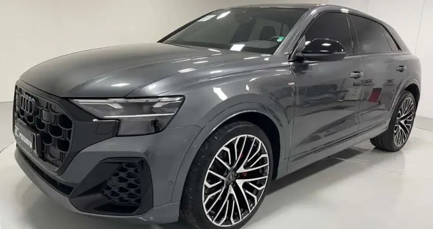 AUDI Q8 Perf.Black 3.0 TFSI Quat. S-tr/(Híb.)