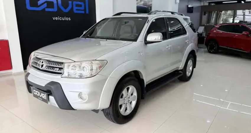 TOYOTA HILUX SW4 SRV 4X4 4.0 V6 24V AUT. 2010