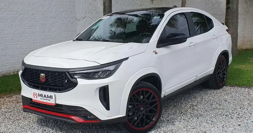Fiat Fastback Abarth 1.3 T270 - Branca - 2023/2024