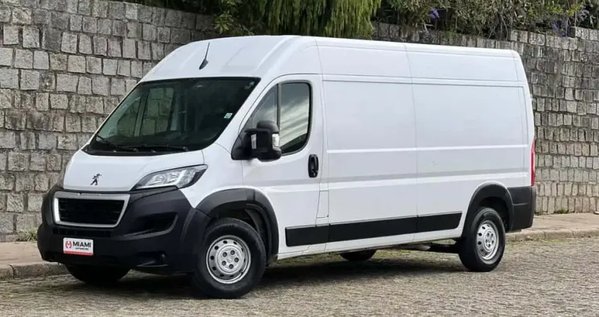 Peugeot Boxer Cargo 2.2 13m3 - Branca - 2022/2023